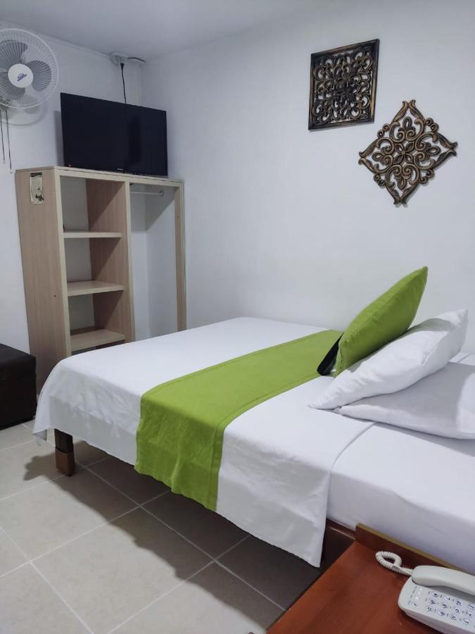 Hotel Mirador Plaza Перейра Екстериор снимка