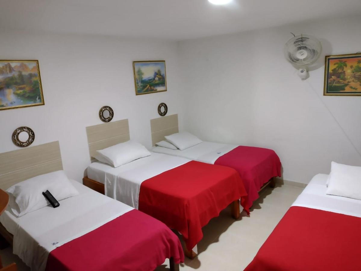 Hotel Mirador Plaza Перейра Екстериор снимка
