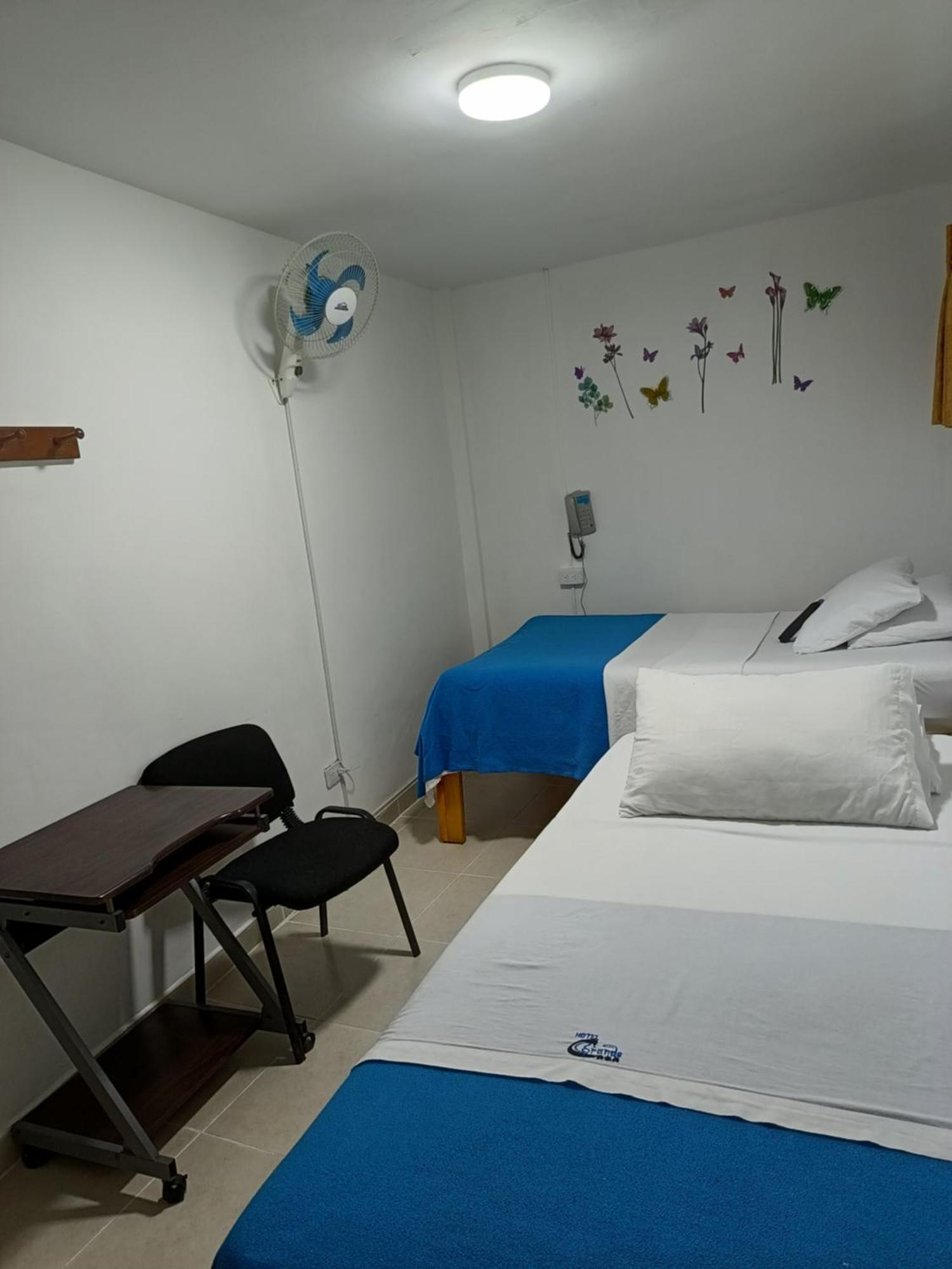 Hotel Mirador Plaza Перейра Екстериор снимка