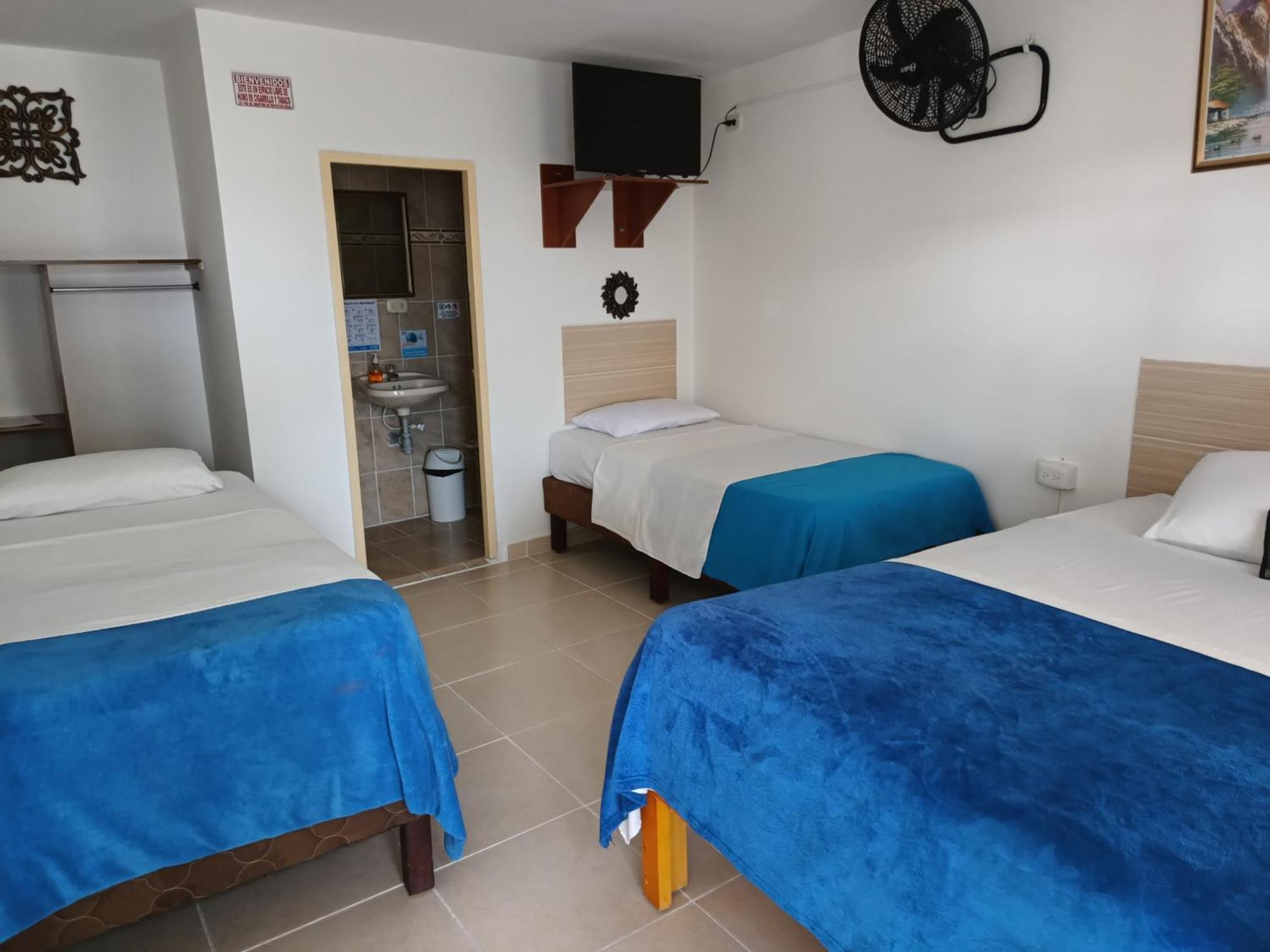 Hotel Mirador Plaza Перейра Екстериор снимка